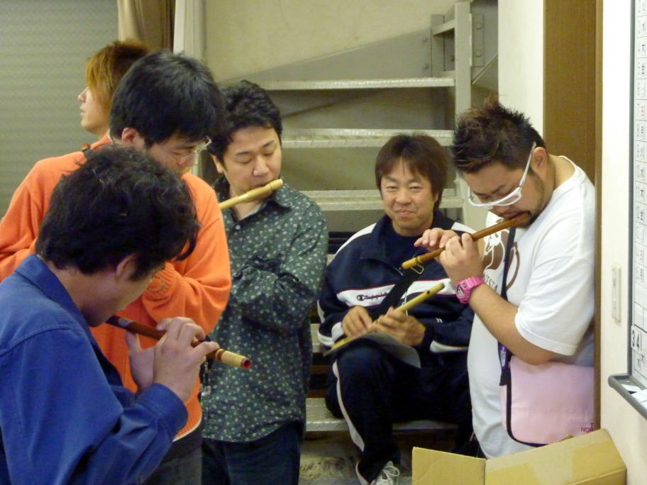 津久舞のお囃子練習風景:大人編