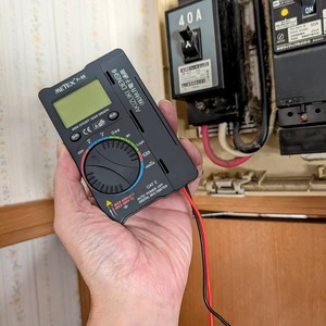 ブレーカー電圧チェック