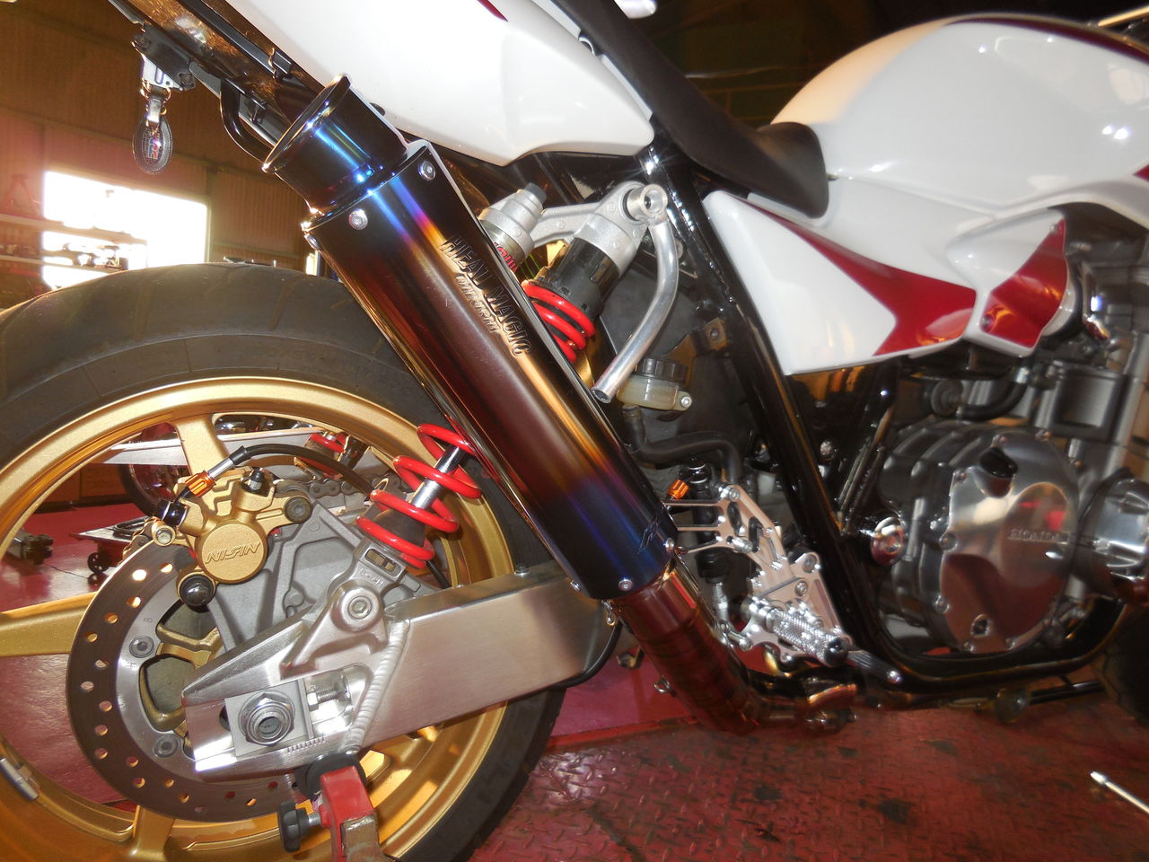 オオニシヒートマジック CB1300SF フルチタン ワンオフ マフラー