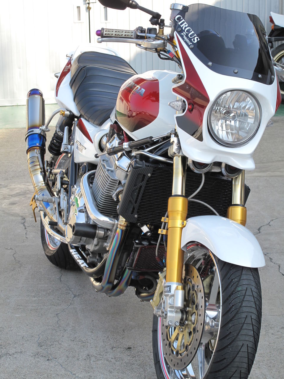 CB1300 : オオニシ・ヒートマジック