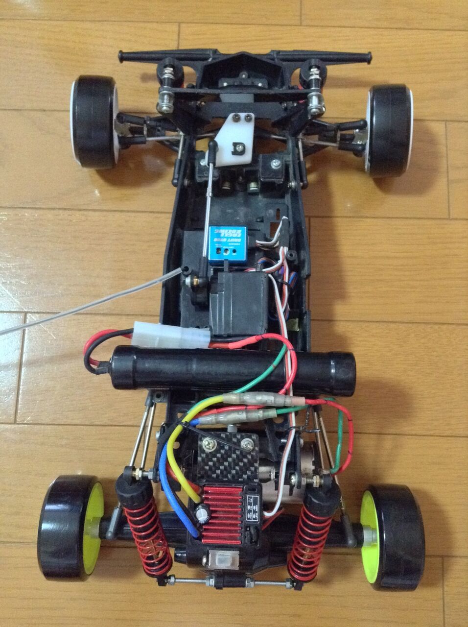 2021/12/18の作業：タミヤ グラスホッパーのステアリングサーボ