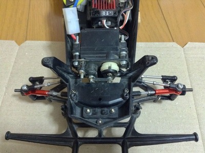 2020/12/6の作業：タミヤ グラスホッパーのフロントダブルウィッシュ