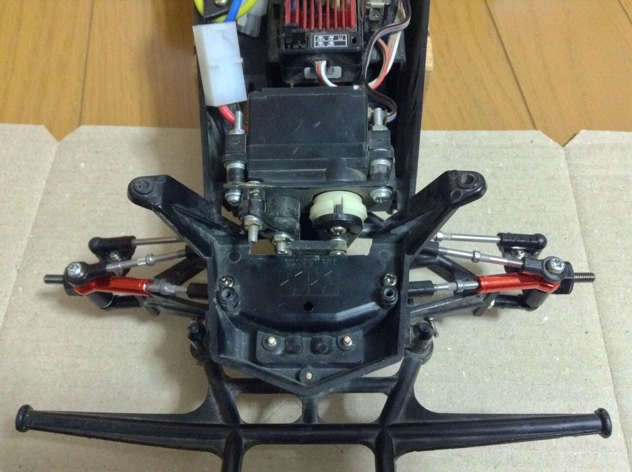 ラジコンシャーシ ダブルウィッシュボーン式 2020/12/6の作業：タミヤ グラスホッパーのフロントダブル