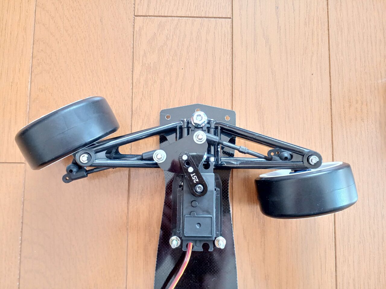 2024/3/20の作業：タミヤ F103GT ドリフトの製作⑤ : お父さんの