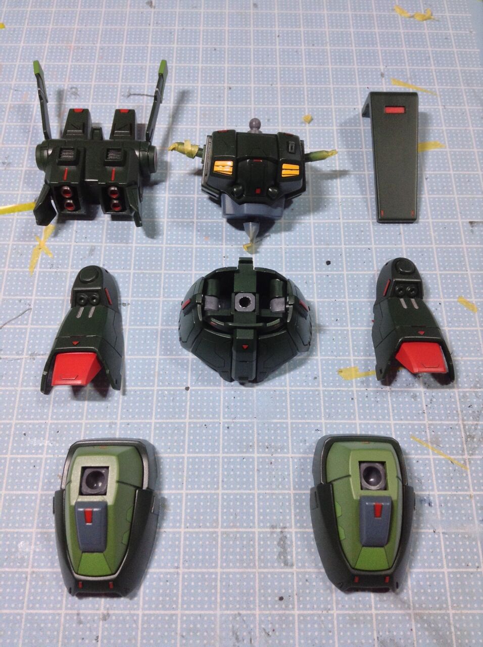 21 10 24の作業 ガンプラ Hguc ハイザックの製作 25 濃い緑の部品のスミ入れと差し色 お父さんの作業部屋