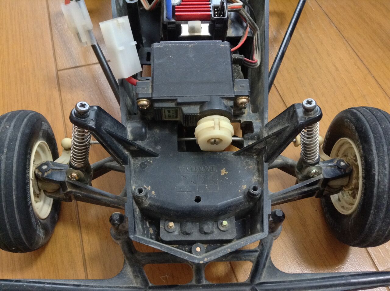 2020/9/6の作業：タミヤ グラスホッパーのステアリングワイパー