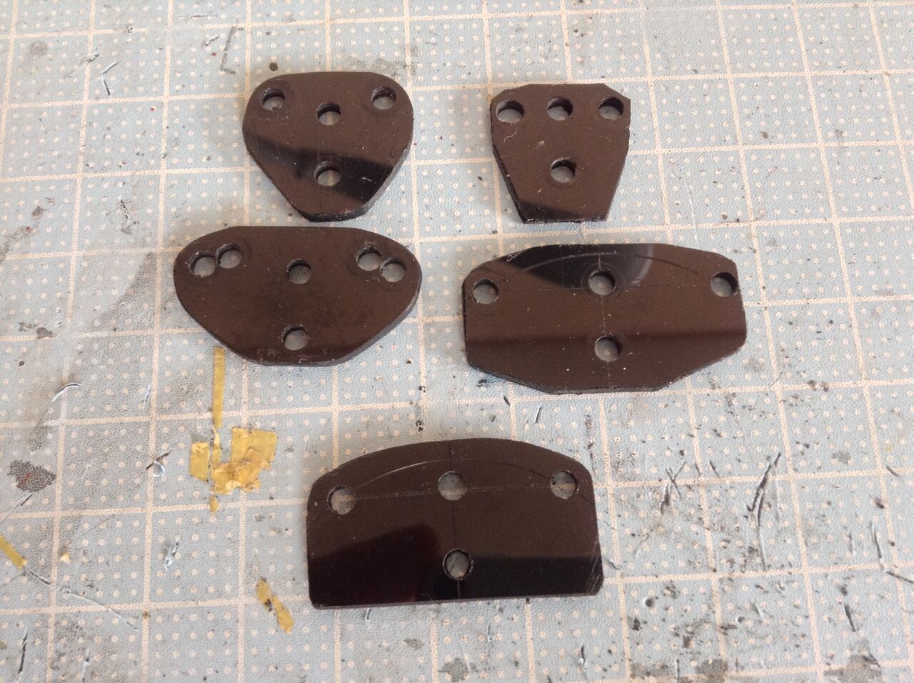 2024/1/21の作業:タミヤ CC-01のサーボホーンの製作と交換 2024/1/21の作業:タミヤ CC-01のサーボホーンの製作と交換