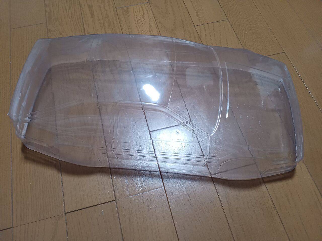 2024/3/31の作業：タミヤ F103GT ドリフトのボディの製作① : お父さん