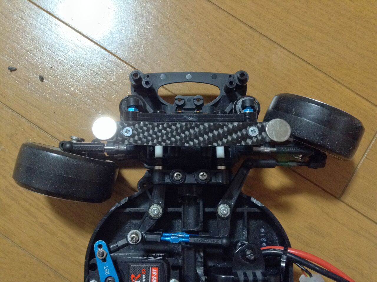 2024/2/3の作業:タミヤ TT-01のナックルの交換 : お父さんの 2024/2/3の作業:タミヤ TT-01のナックルの交換 : お父さんの