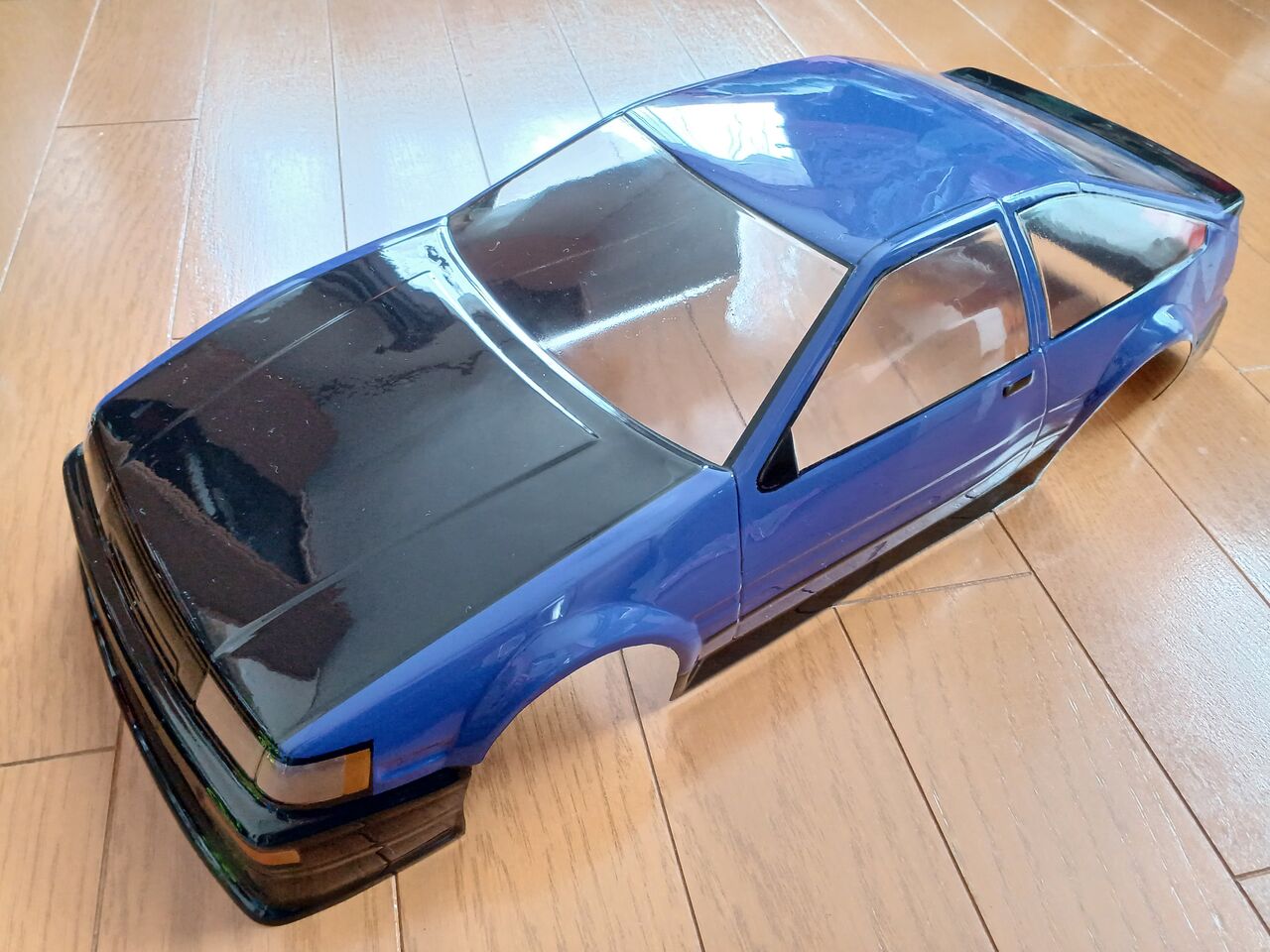 2024/4/21の作業:F103GT ドリフト用ボディの製作② : お父さん 2024/4/21の作業:F103GT ドリフト用ボディの製作② : お父さん