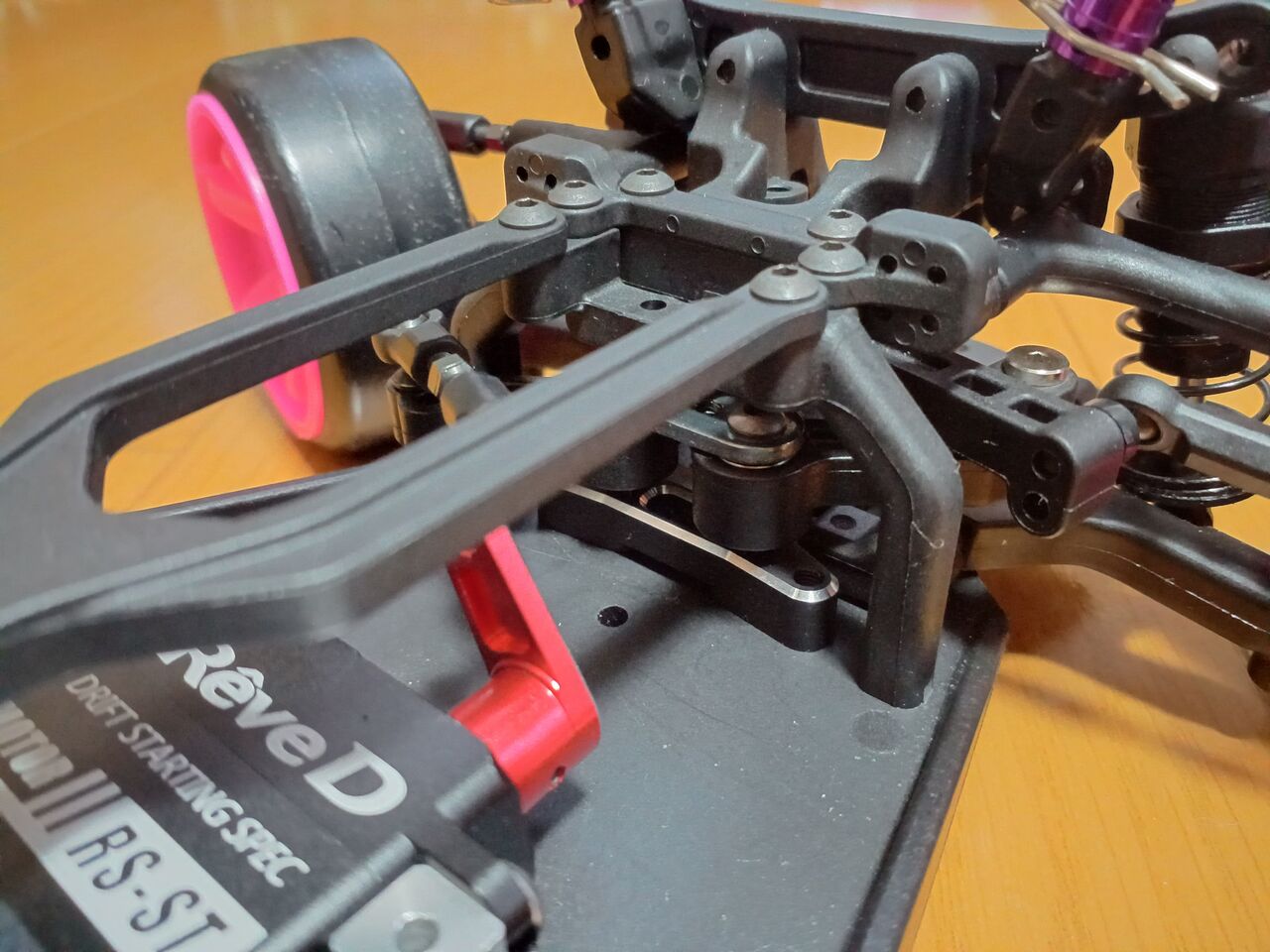 2025/8/3の作業：ヨコモ RD2.0のベルクランク回りの補強部品の取り付け