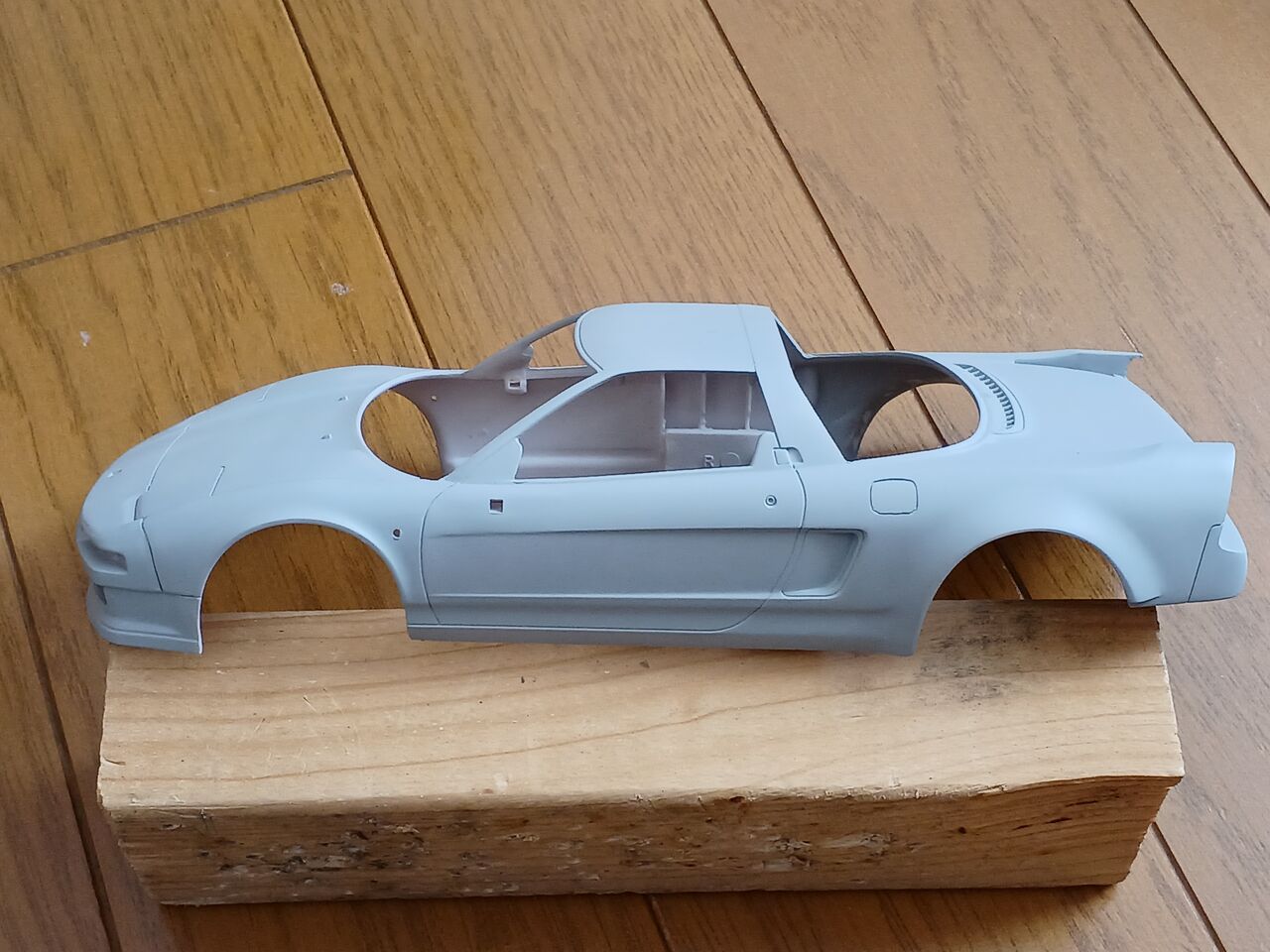 2025/1/2の作業:京商 Mini-Z RWD NSX(NA1)ボディの改修② 2025/1/2の作業:京商 Mini-Z RWD NSX(NA1)ボディの改修②