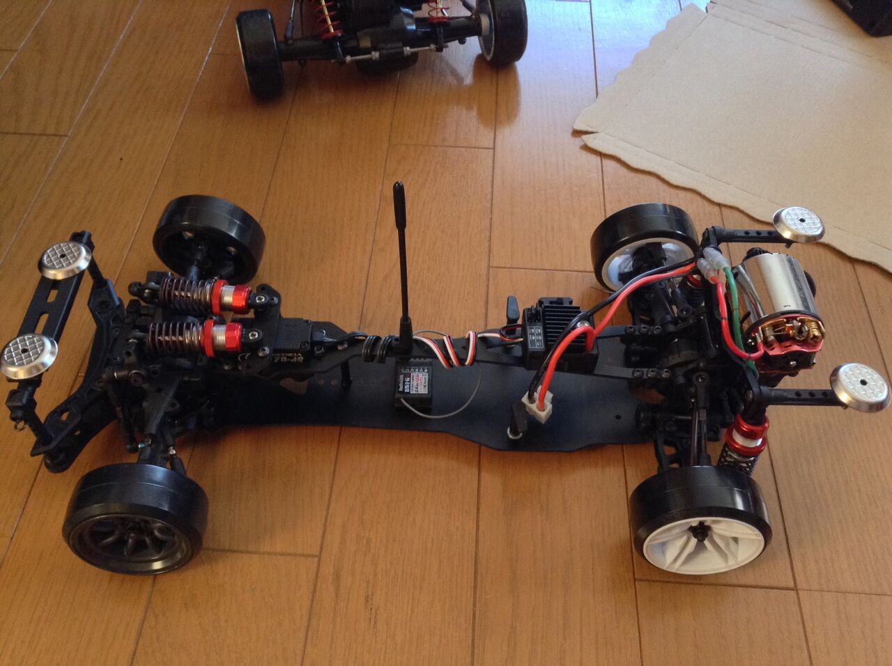 2022/10/2の作業：3RACING Sakura D5RRのメカ類の搭載