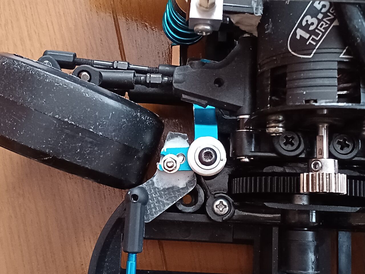 2025/2/16の作業：タミヤ TT-01 FR-Dの製作③ : お父さんの作業部屋