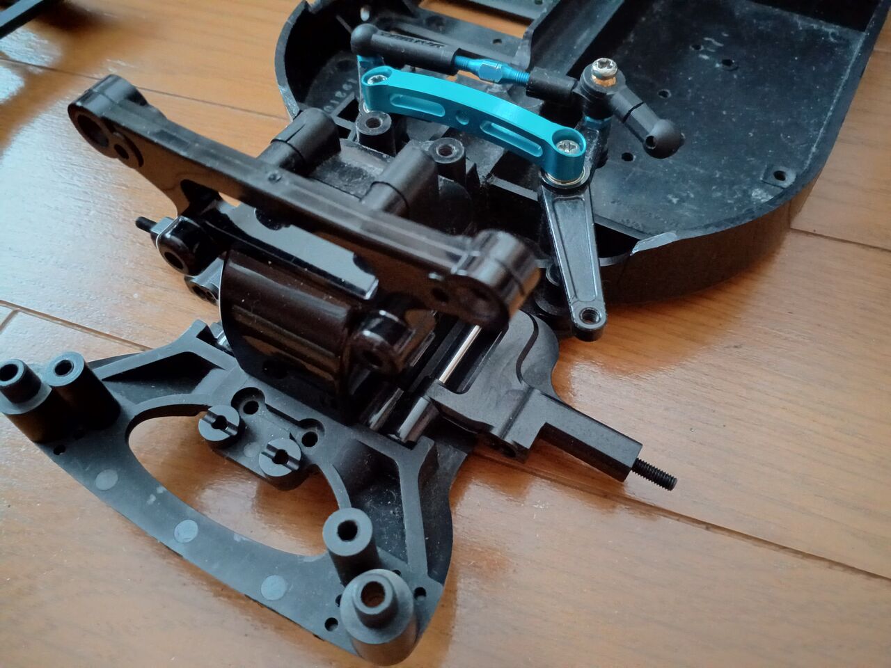 2025/5/24の作業：タミヤ TT-01 RWD LTSの製作① : お父さんの作業部屋