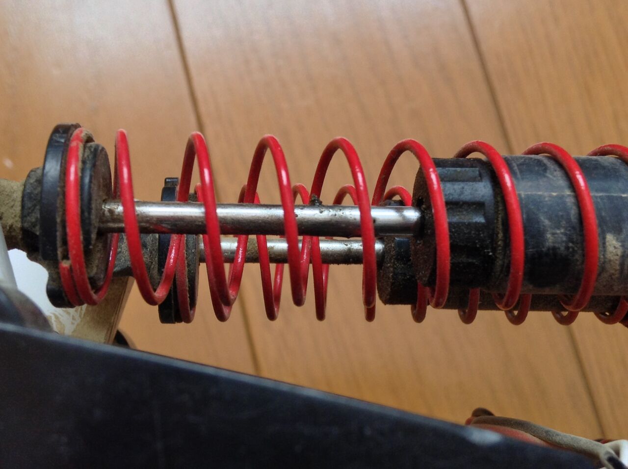 21 1 9の作業 タミヤ グラスホッパーのcvaダンパーの改良 お父さんの作業部屋