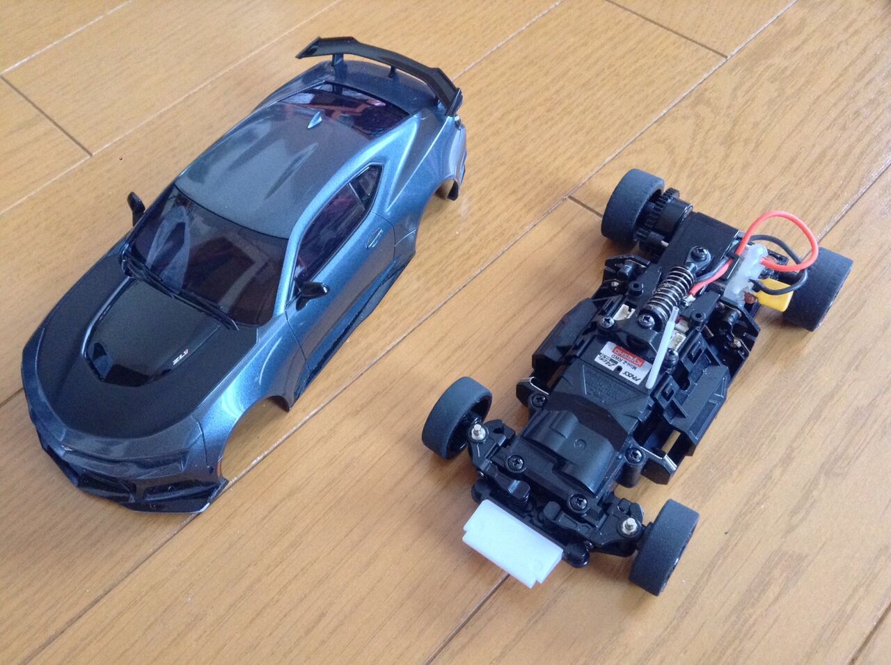 2023/6/17の作業:京商 Mini-Z RWDのキングピンの加工 2023/6/17の作業:京商 Mini-Z RWDのキングピンの加工