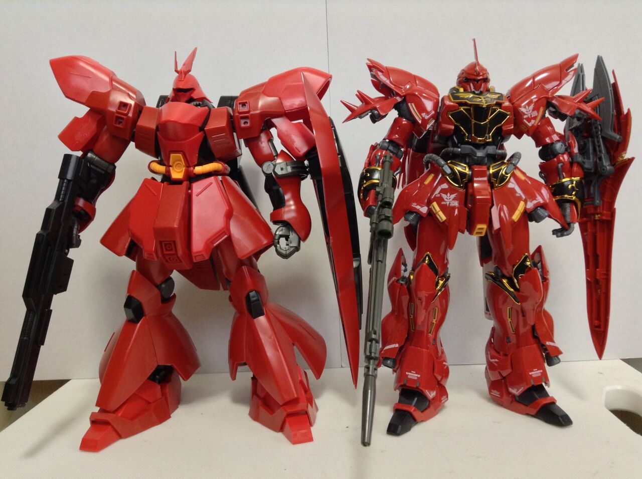 HGUC 1/144 MSN-04 サザビー (機動戦士ガンダム 逆襲のシャア