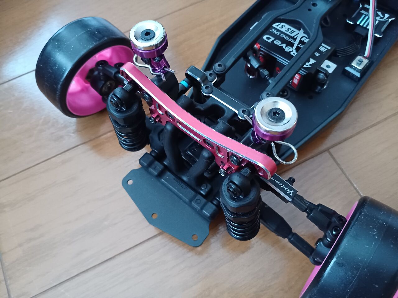 2025/8/14の作業：ヨコモ RD2.0のフロントアッパーアームの交換 