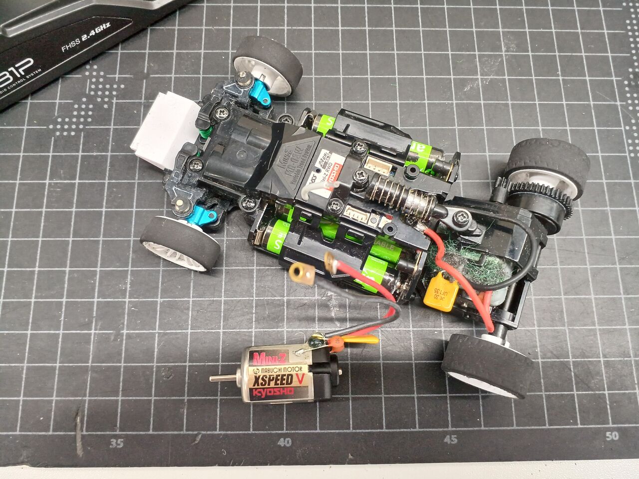 2024/6/6の作業:京商 Mini-Zのモーターとメインシャシーの交換 2024/6/6の作業:京商 Mini-Zのモーターとメインシャシーの交換
