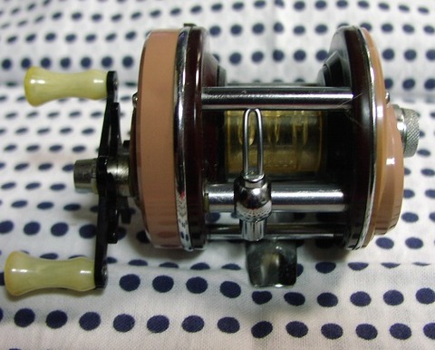 リール ABU3000 Abu 3000 Brown Tone Waterproof Bait Casting Reel Fn080402