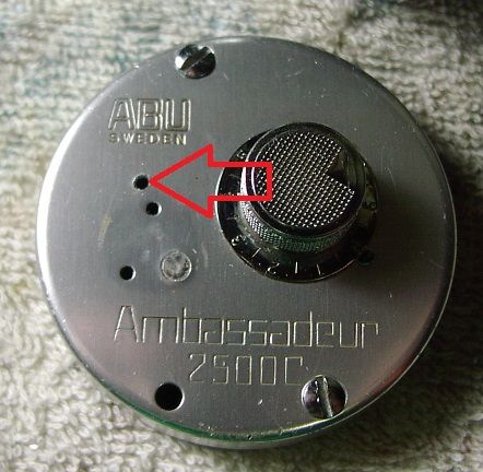クレストマーク　アンバサダー2500c アンバサダー2500Cクレストマーク取替作業！ : リール屋