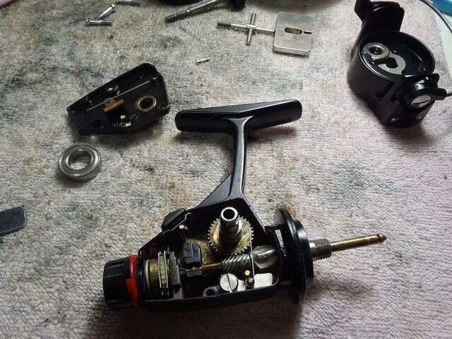 カーディナル52オーバーホールとボールベアリング交換！ : リール屋