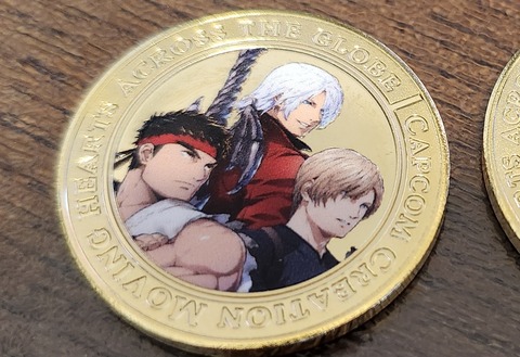 大カプコン展 公式図録 特装版 + 記念メダル 大カプコン展｣でカプコンキャラ記念メダル！ : 「レ・ゲーム新聞
