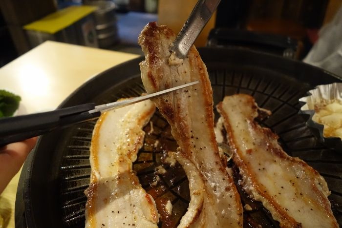 冬の宴会にいい完熟とまとチリトリ鍋とぶ厚い肉のサムギョプッサルが楽しめる 小グループの宴会にいいお店 梅ちゃん 姫路市坂元町 姫路 グルメ 飲み喰いブログ男ビール塾 冬の宴会にいい完熟とまとチリトリ鍋とぶ厚い肉のサムギョプッサルが楽しめる 小グループの宴会にいいお店 梅ちゃん 姫路市坂元町 姫路 グルメ 飲み喰いブログ男ビール塾