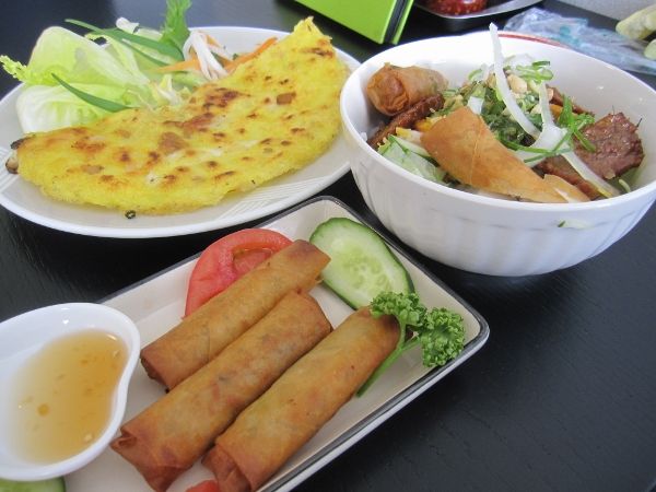 本場ベトナム料理の味をランチで気軽に楽しめる 日本人も親しみ易い本格的ベトナム料理のお店 フォンクエ 姫路市花田町 姫路 グルメ 飲み喰いブログ男ビール塾