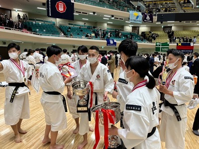line_120362732035