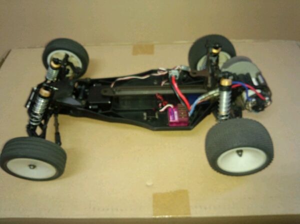 アルティマRBタイプR Kyosho's high-end RWD buggy Ultima RB Type R! This high-end model