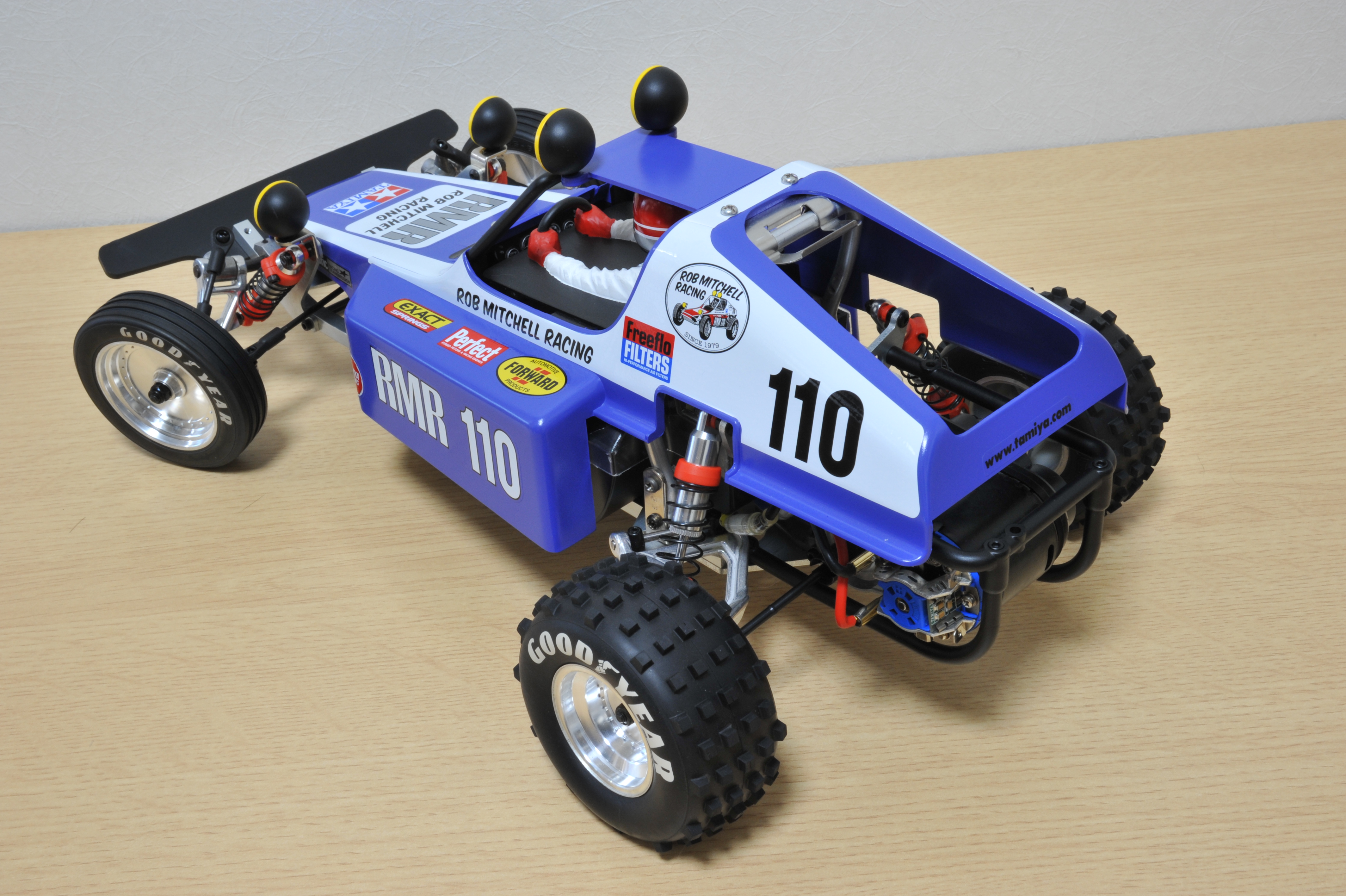 ヤフオク探訪 京商スコーピオン2014 田宮バギーチャンプボディー
