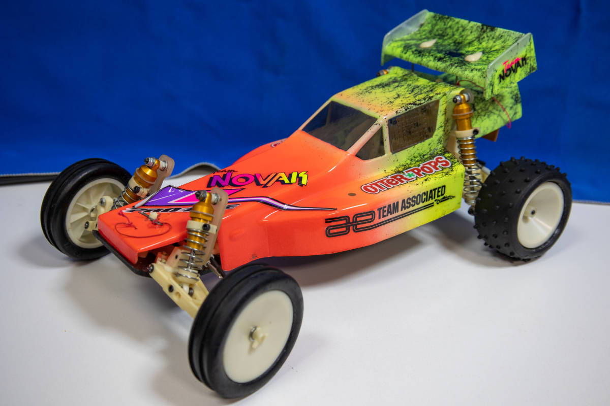 ヤフオク探訪 アソシ RC-10 カーボンシャーシ 20210301