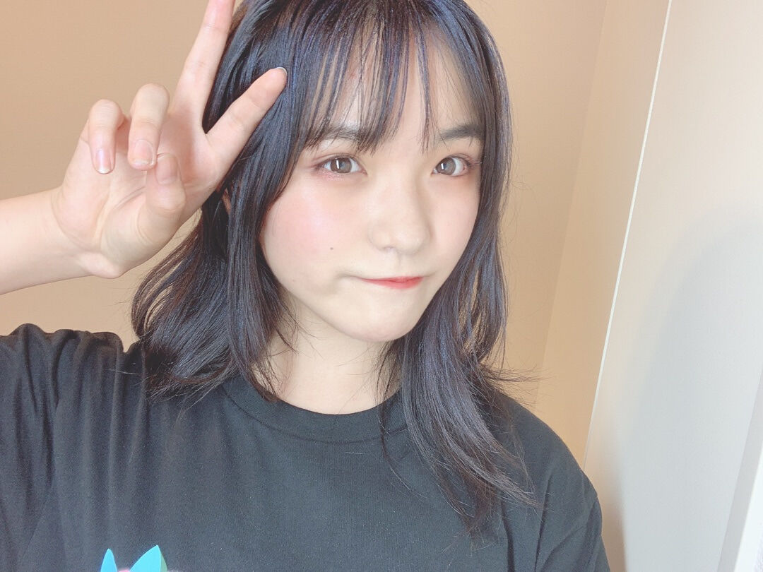 清野桃々姫 髪の毛をターコイズ色にして遊んでいました 加工じゃなくて リアルの色を変えた ハロプロメモ 清野桃々姫 髪の毛をターコイズ色にして遊んでいました 加工じゃなくて リアルの色を変えた ハロプロメモ
