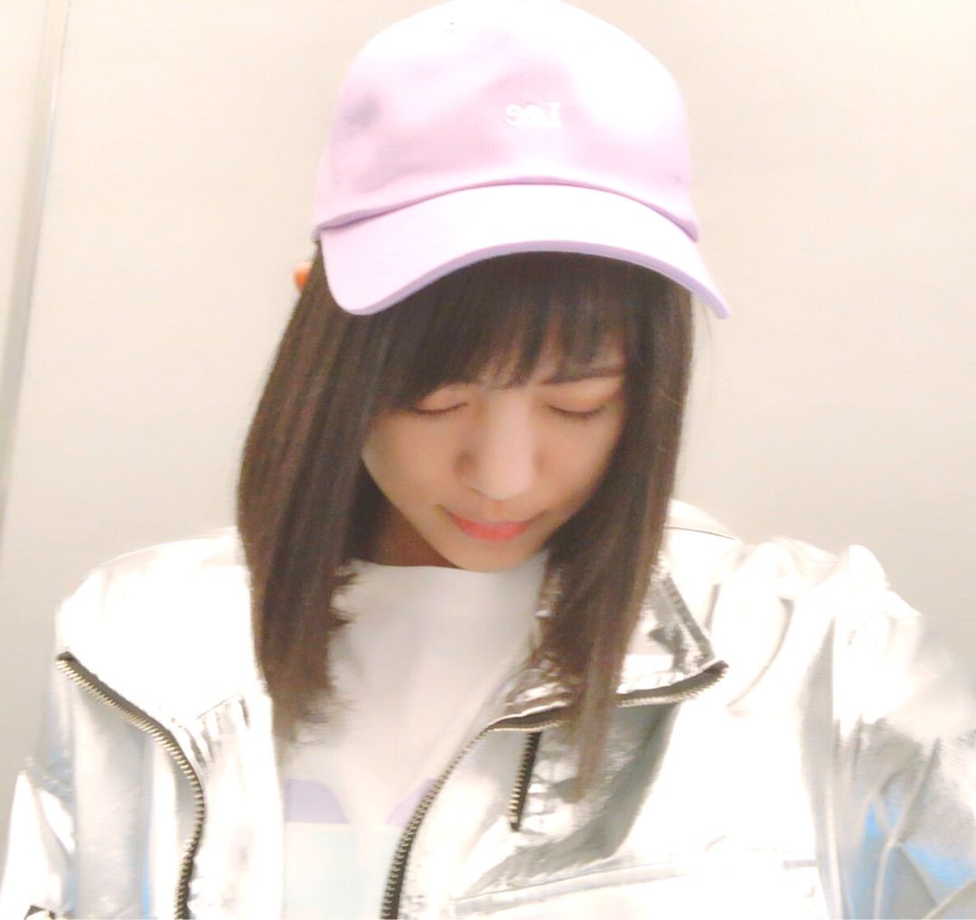 岸本ゆめのさん 竹内さんからもらった可愛いtシャツとキャップにアルミホイルジャンパーを合わせてしまう ハロプロ研修生まとめブログ 岸本ゆめのさん 竹内さんからもらった可愛いtシャツとキャップにアルミホイルジャンパーを合わせてしまう ハロプロ研修生まとめブログ