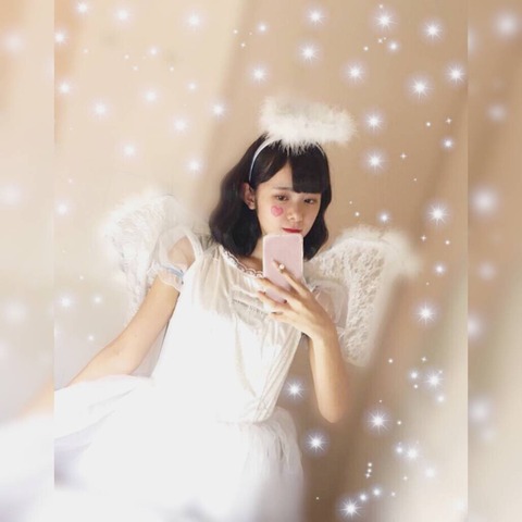 o1028102814294604735