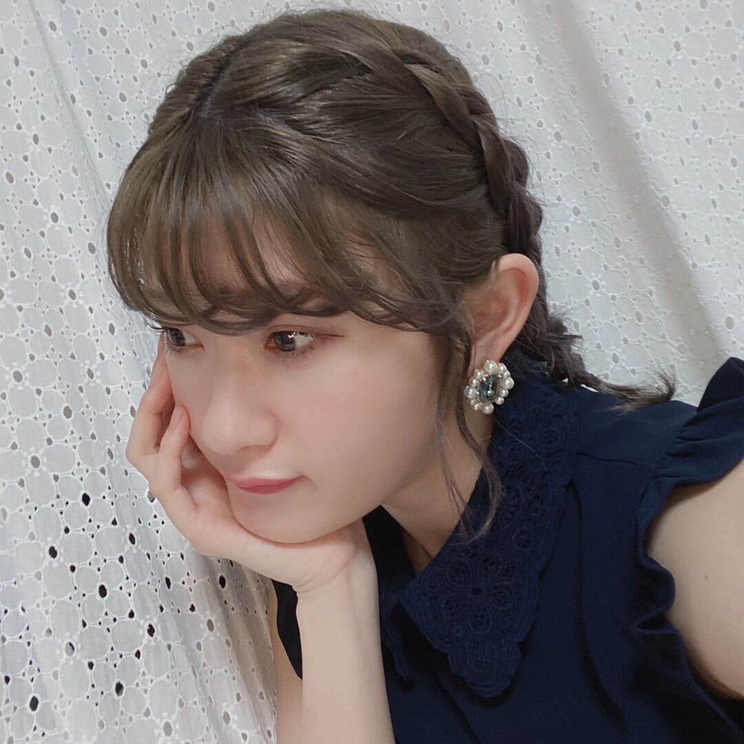 あやな かわむら