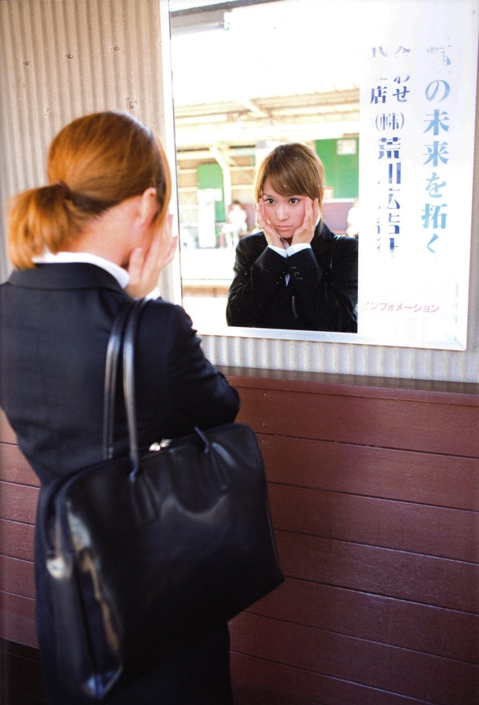 亀井絵里 (28)