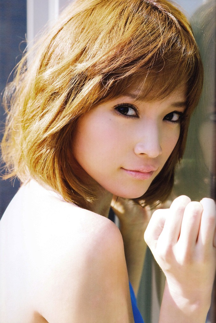 亀井絵里 (26)