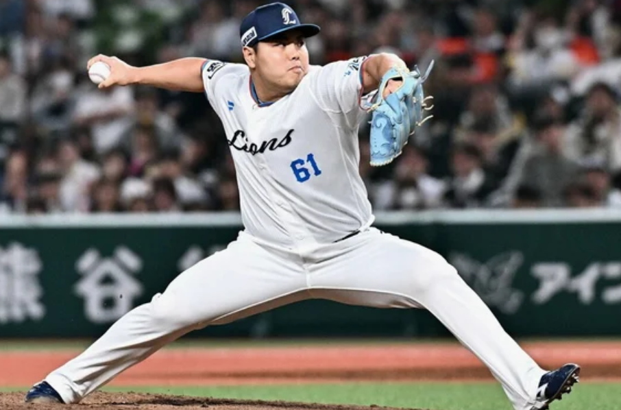 即日発送 埼玉西武ライオンズ 平良海馬選手 2022エポック 西武PREMIER