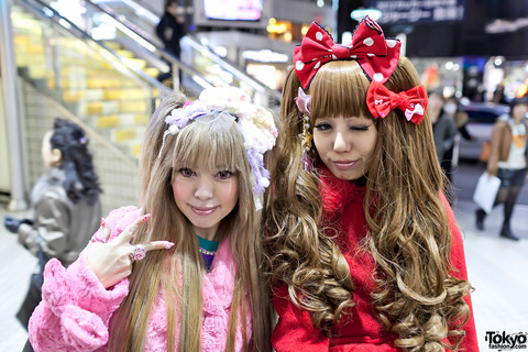 Shibuya-Lolita-Girls-2012-02-10-G3889