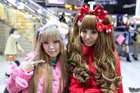 Shibuya-Lolita-Girls-2012-02-10-G3892