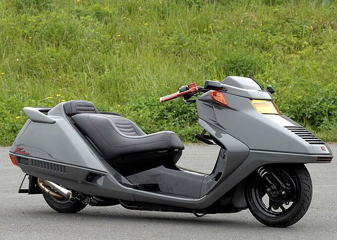 嫌われ者 ダサい 否 ビッグスクーターの魅力とおすすめのビクスクについて語る 偏見で語るバイクbotのblog 嫌われ者 ダサい 否 ビッグスクーターの魅力とおすすめのビクスクについて語る 偏見で語るバイクbotのblog