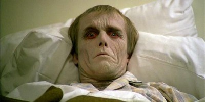 Dawn-of-the-Dead-Roger-Becomes-a-Zombie (1)