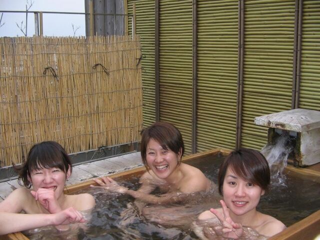 ◆お風呂入ってるところ撮って送れ!ハイ分りました。パシャッww 変態の宴Ⅱ