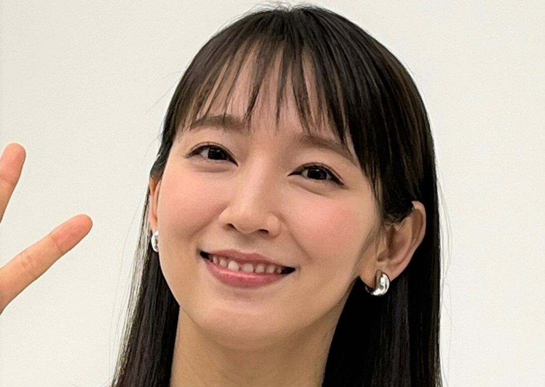◆【動画】吉岡里帆の水着ショー動画、謎の安心感があるwwwww 変態の宴Ⅱ