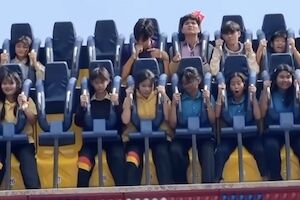 ◆【不快】絶叫マシンに乗車中の最悪な出来事がこちら(´・_・`) 変態の宴Ⅱ