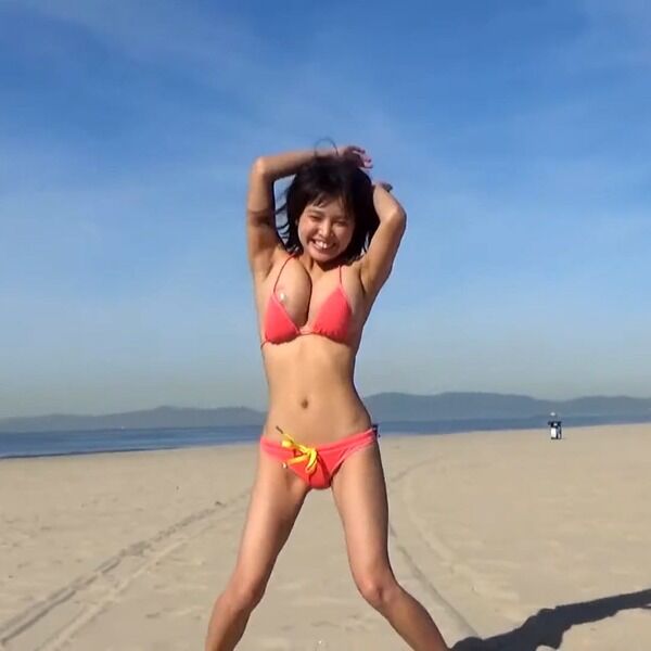 ◆【画像】イメージビデオでグラドルが乳輪や乳首丸出しになる作品教エロ 変態の宴Ⅱ