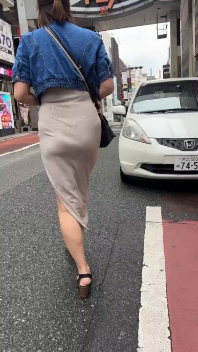 ◆【動画】パンツよりタイトスカートのがエッチwwwwwwwwwwwwwwww 変態の宴Ⅱ